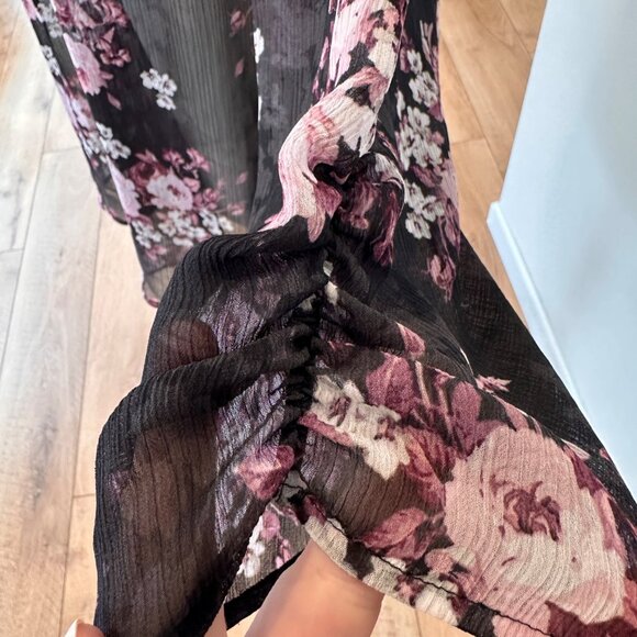 Torrid | 3XL Black Floral Sheer Top Dark Romance Bloomcore Flowers Date Night - Picture 10 of 11